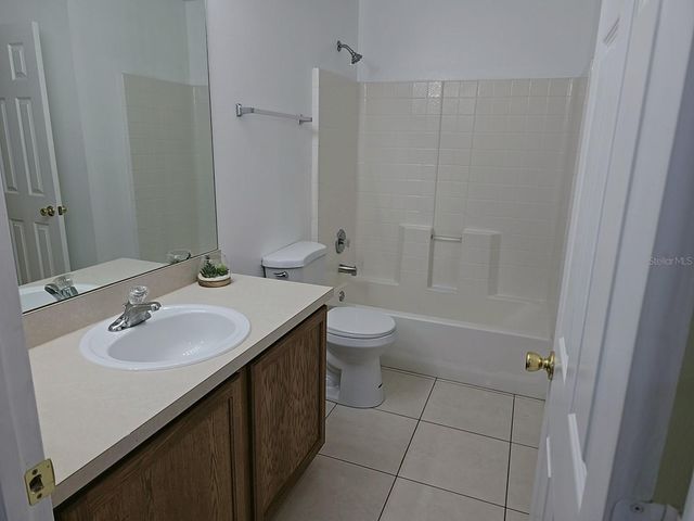1124 N FAIRWAY DRIVE, Apopka, FL 32712