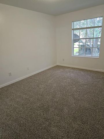 1124 N FAIRWAY DRIVE, Apopka, FL 32712