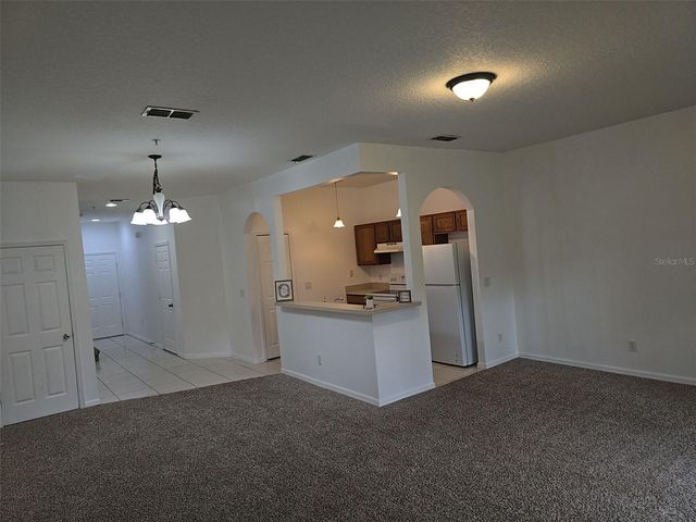 1124 N FAIRWAY DRIVE, Apopka, FL 32712