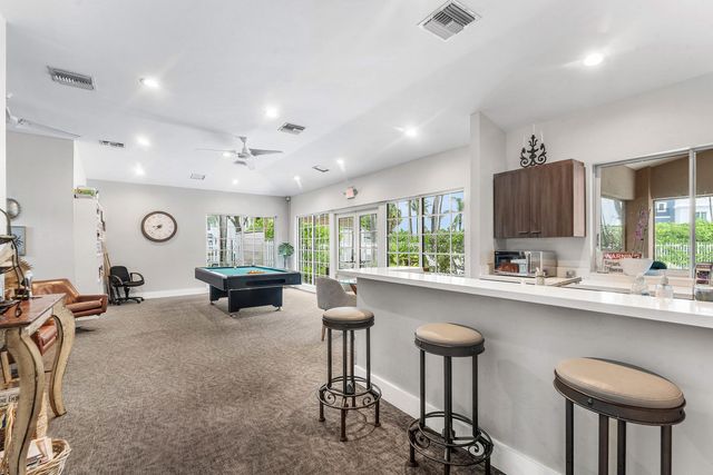 612 Executive Center Drive 107, West Palm Beach, FL 33401