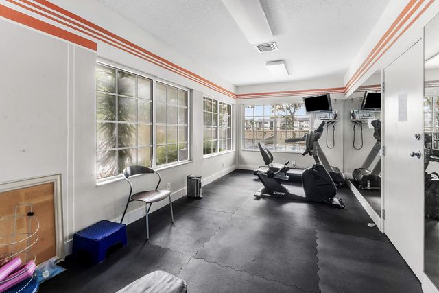 612 Executive Center Drive 107, West Palm Beach, FL 33401
