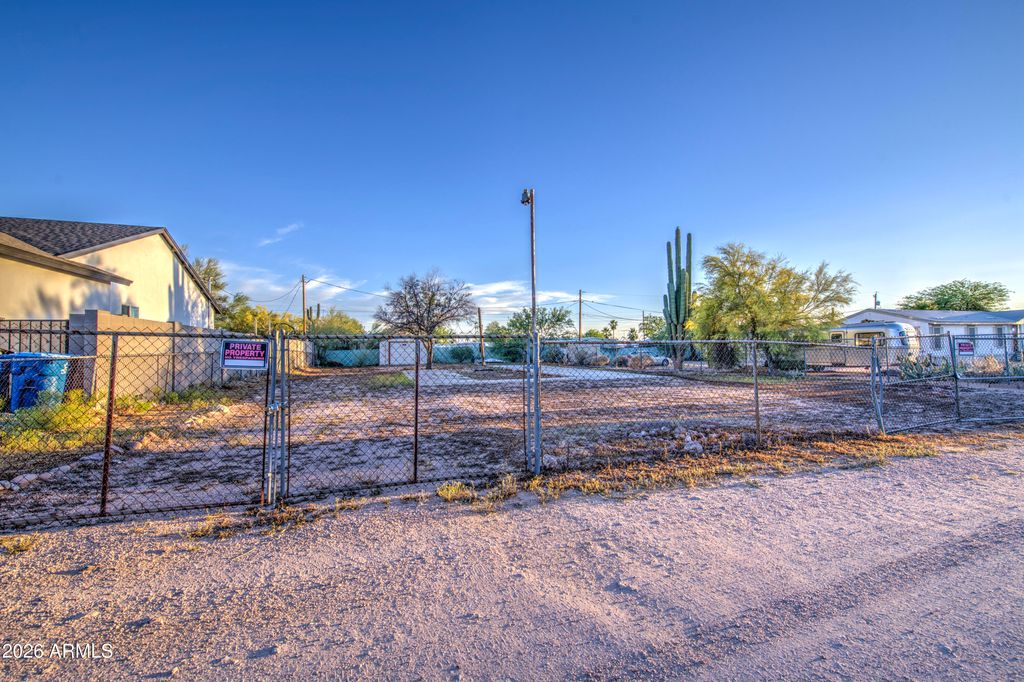 951 N WARNER Drive NA, Apache Junction, AZ 85120 — photo 2