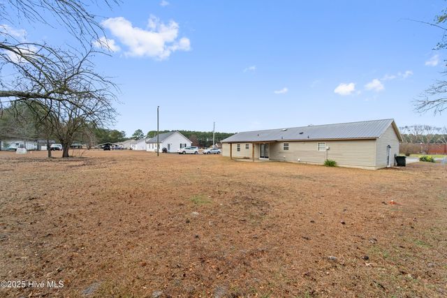 282 Faison W Mcgowan Road, Kenansville, NC 28349