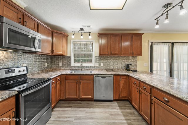 282 Faison W Mcgowan Road, Kenansville, NC 28349