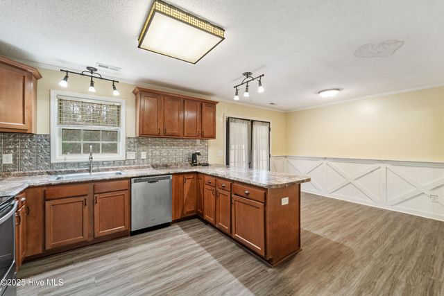 282 Faison W Mcgowan Road, Kenansville, NC 28349