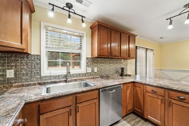 282 Faison W Mcgowan Road, Kenansville, NC 28349