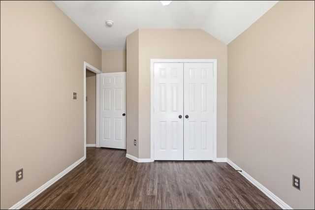 5517 LONGHORN Drive, The Colony, TX 75056