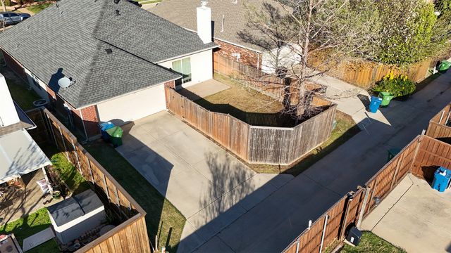 5517 LONGHORN Drive, The Colony, TX 75056