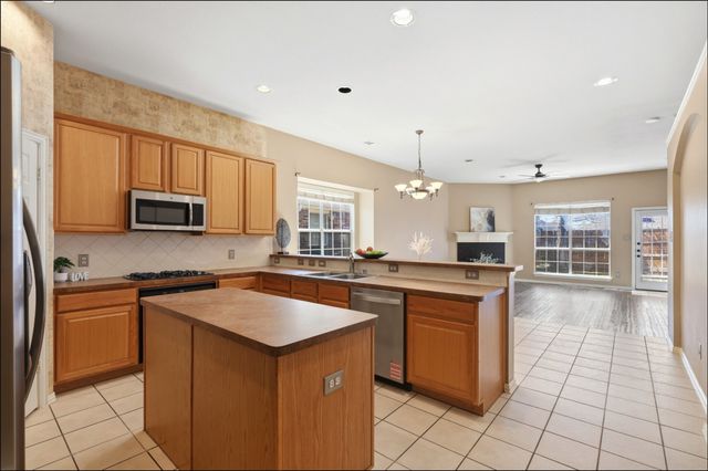 5517 LONGHORN Drive, The Colony, TX 75056