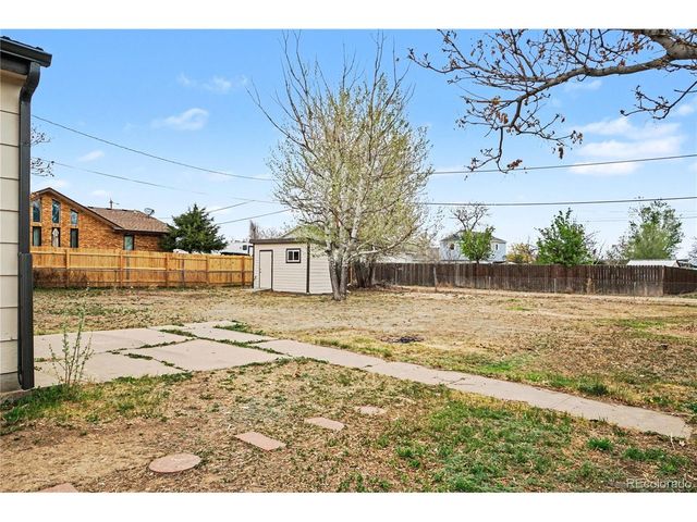 440 S Pine St, Keenesburg, CO 80643