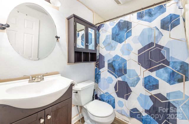 12056 E Old US 64 Highway, Lexington, NC 27292