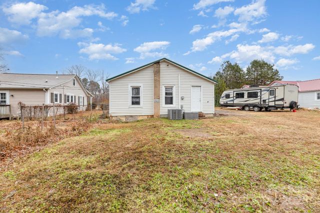 12056 E Old US 64 Highway, Lexington, NC 27292