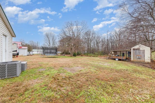 12056 E Old US 64 Highway, Lexington, NC 27292