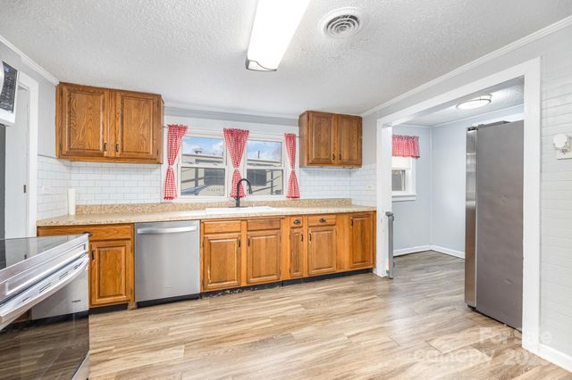 12056 E Old US 64 Highway, Lexington, NC 27292