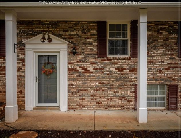 5208 Bethany Drive, Cross Lanes, WV 25313