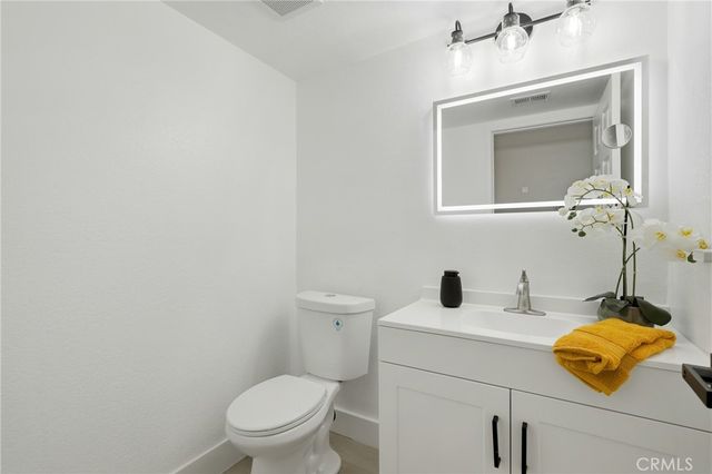 25885 Trabuco, Lake Forest, CA 92630