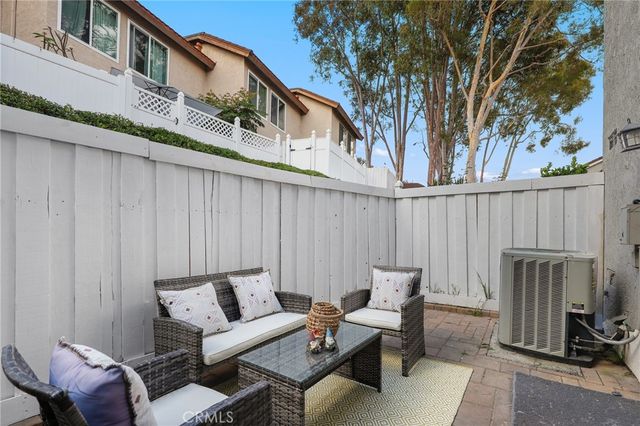 25885 Trabuco, Lake Forest, CA 92630