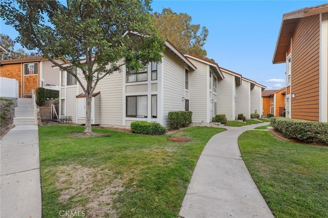 25885 Trabuco, Lake Forest, CA 92630