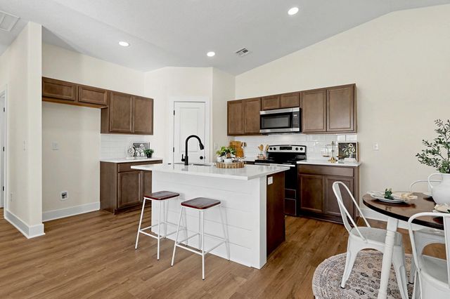 3833-3835 S Bluelake Ct, Wichita, KS 67215