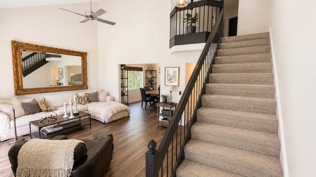 15576 Canyon Ridge, Eden Prairie, MN 55347