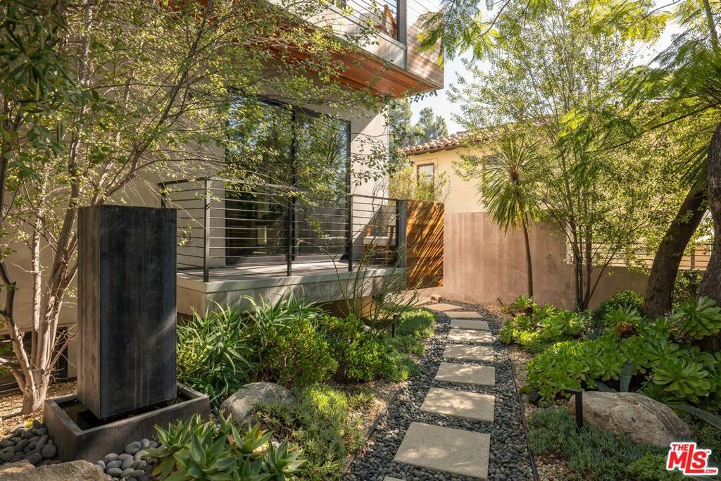 1632 Stradella Road, Los Angeles, CA 90077 — photo 2
