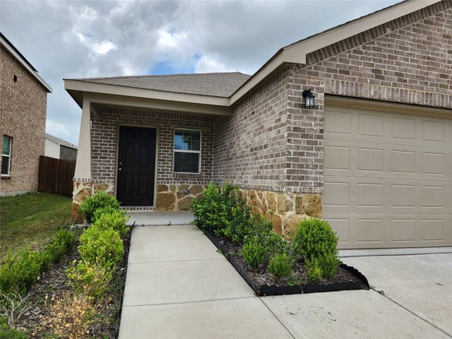 1427 Ganado Drive, Forney, TX 75126