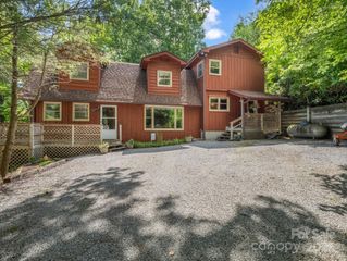 150 Marcellina Drive, Fairview, NC 28730