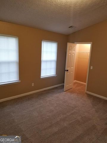 6111 Camden Forrest Drive, Riverdale, GA 30274