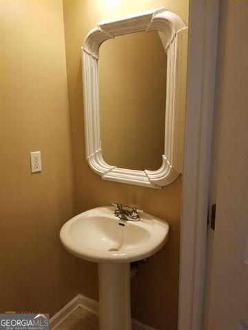 6111 Camden Forrest Drive, Riverdale, GA 30274