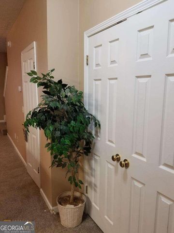 6111 Camden Forrest Drive, Riverdale, GA 30274