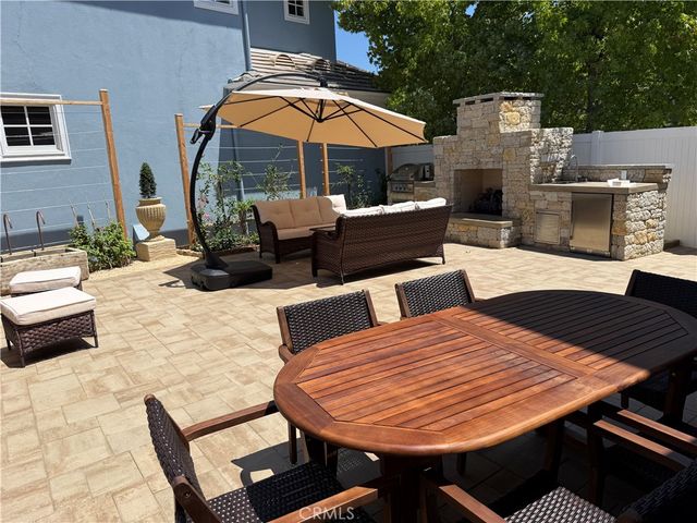 40 Crooked Stick Drive, Newport Beach, CA 92660