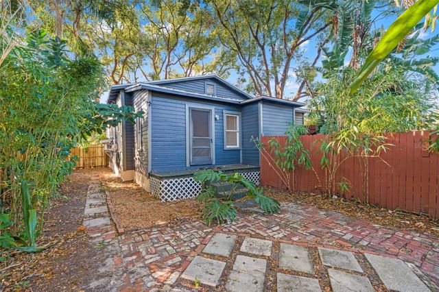 501 E FLORIBRASKA AVENUE, Tampa, FL 33603