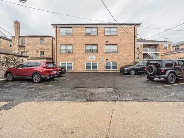 6747 N Olmsted Avenue 1A, Chicago, IL 60631