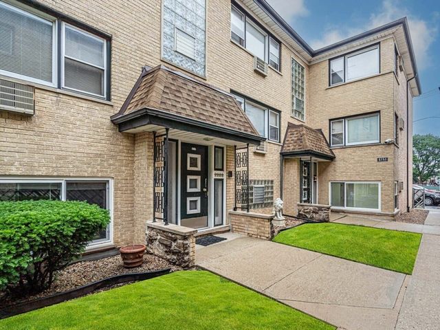 6747 N Olmsted Avenue 1A, Chicago, IL 60631