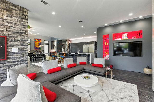 31 La Scala Court, Little Rock, AR 72212