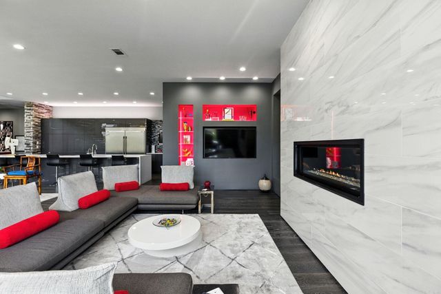 31 La Scala Court, Little Rock, AR 72212