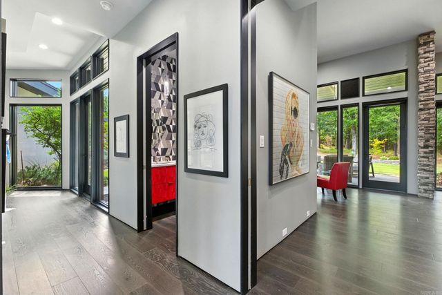 31 La Scala Court, Little Rock, AR 72212