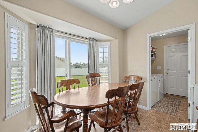 619 S Holladay Circle, Ammon, ID 83406