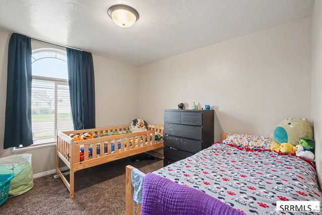 619 S Holladay Circle, Ammon, ID 83406