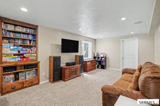 619 S Holladay Circle, Ammon, ID 83406