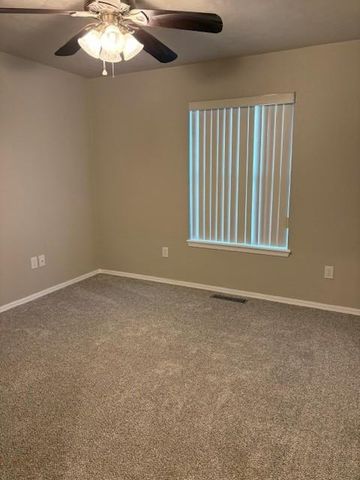 300 N Lockeport Drive, Edmond, OK 73003