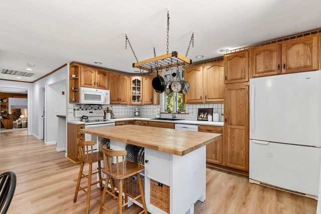 10 Cove Street, Goffstown, NH 03045