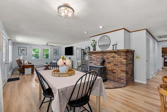10 Cove Street, Goffstown, NH 03045