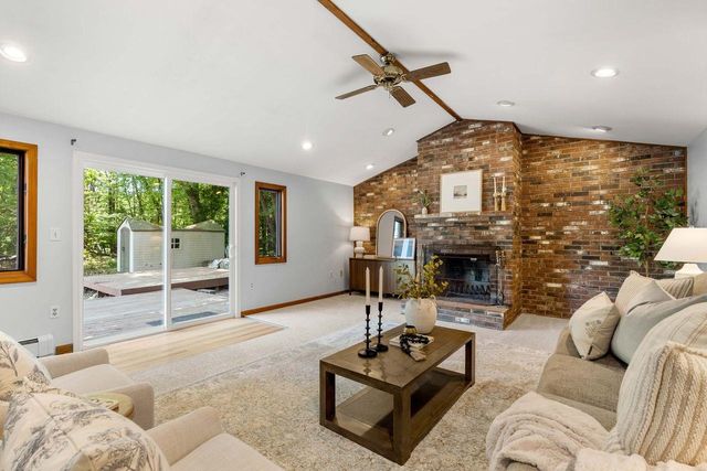 10 Cove Street, Goffstown, NH 03045