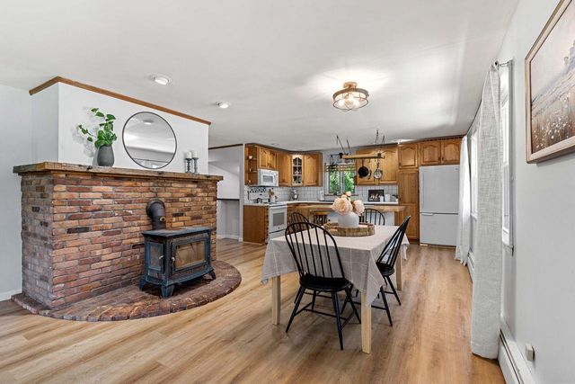 10 Cove Street, Goffstown, NH 03045