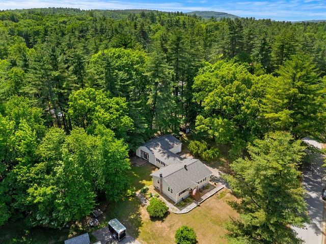 10 Cove Street, Goffstown, NH 03045