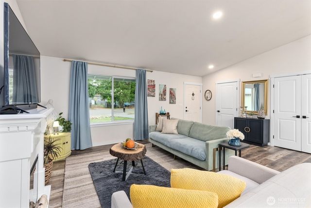 21708 133rd Street Ct E, Bonney Lake, WA 98391