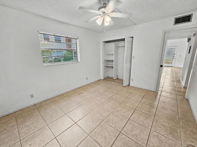 202 Piedmont E, Delray Beach, FL 33484