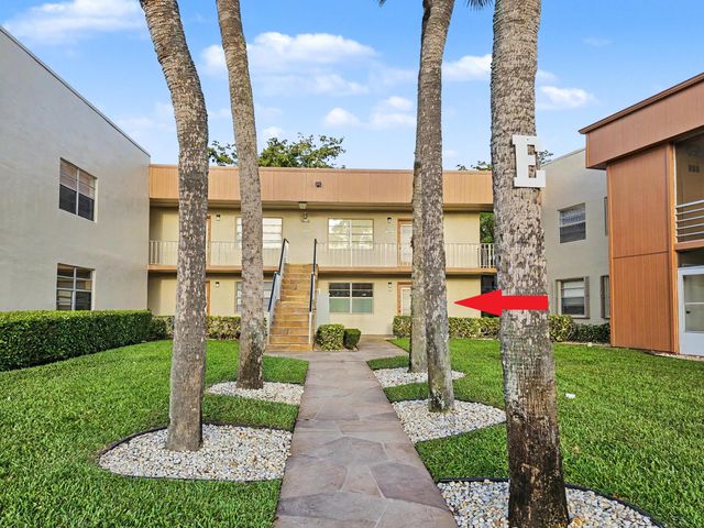 202 Piedmont E, Delray Beach, FL 33484
