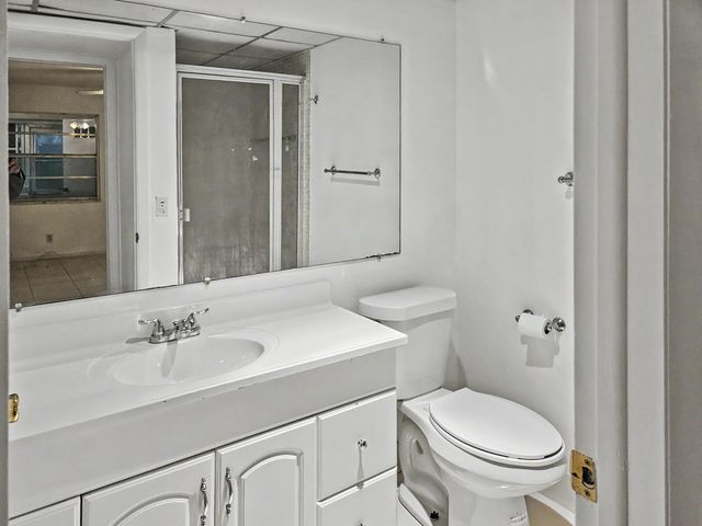 202 Piedmont E, Delray Beach, FL 33484